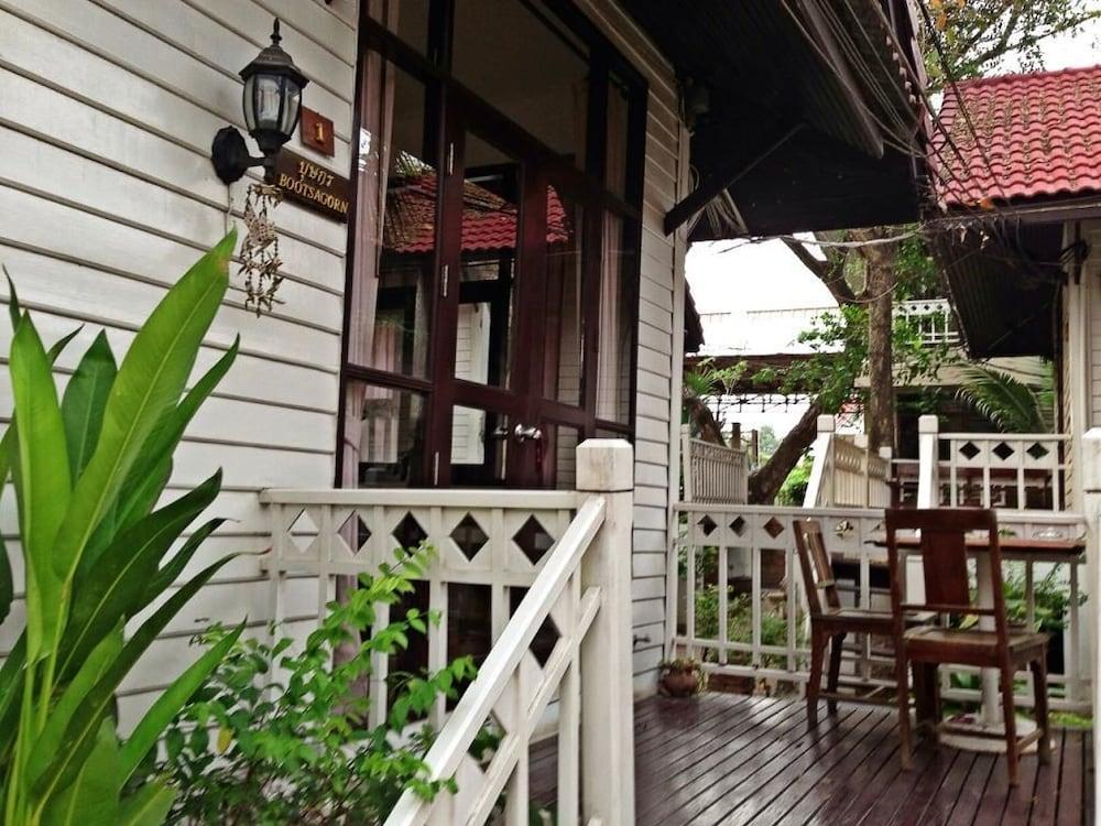 The Old Palace Resort Klong Sa Bua Phra Nakhon Si Ayutthaya Exterior foto