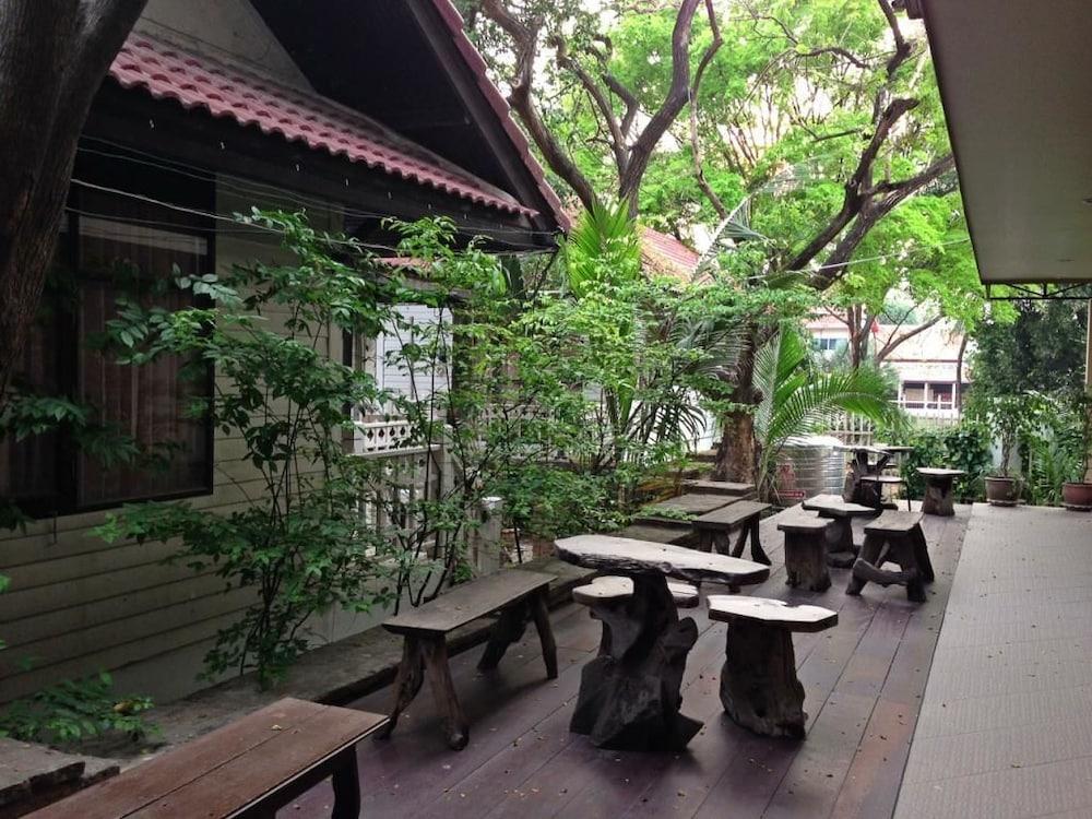 The Old Palace Resort Klong Sa Bua Phra Nakhon Si Ayutthaya Exterior foto